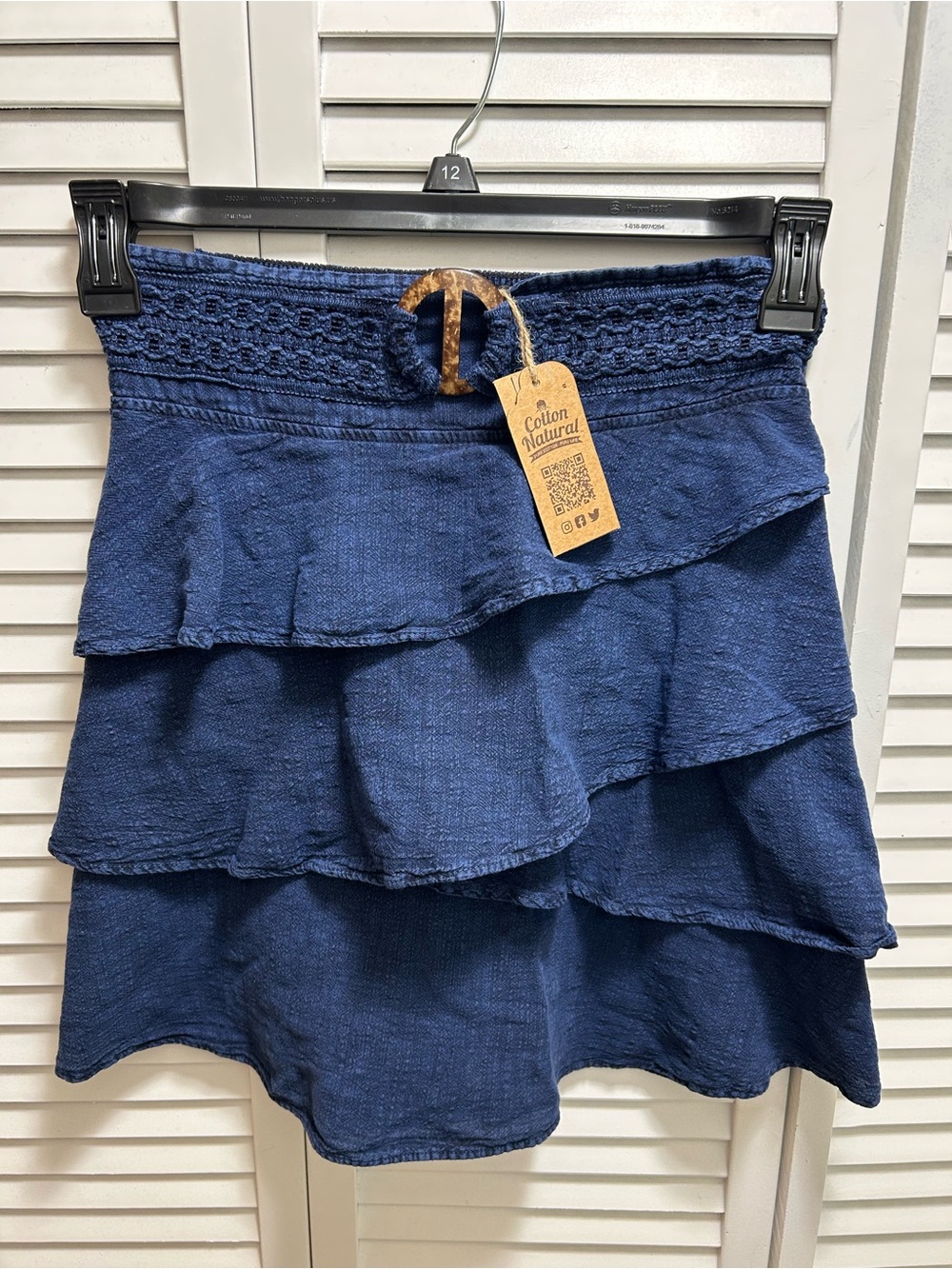 Super Cute Cotton Natural Brand Size M Tiered Ruffle Mini Skirt in Navy